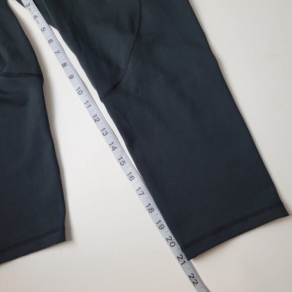 ZYIA Active Leggings Capri Crop High Waist Black 16-18 - Picture 9 of 10